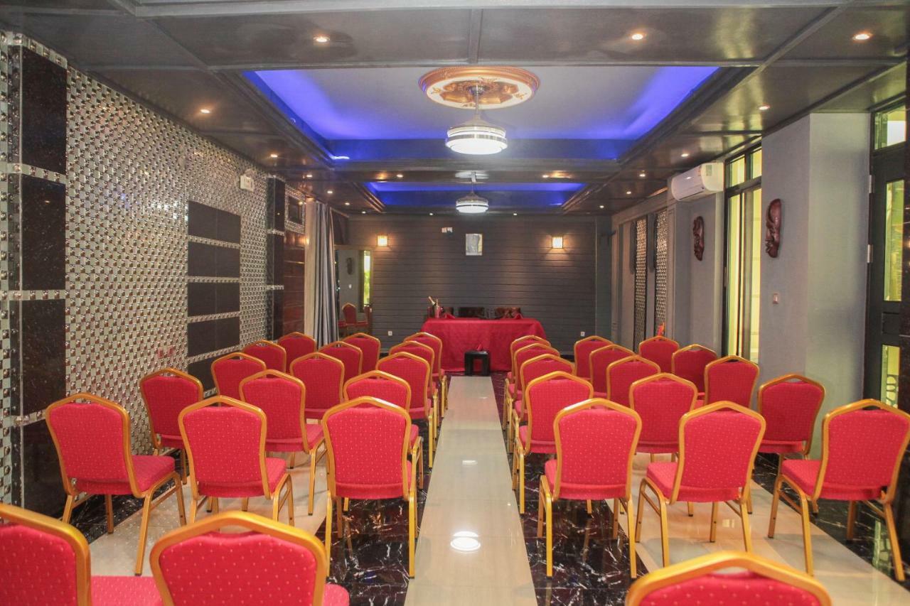 Hotel Kangaroo Bujumbura Ngoại thất bức ảnh