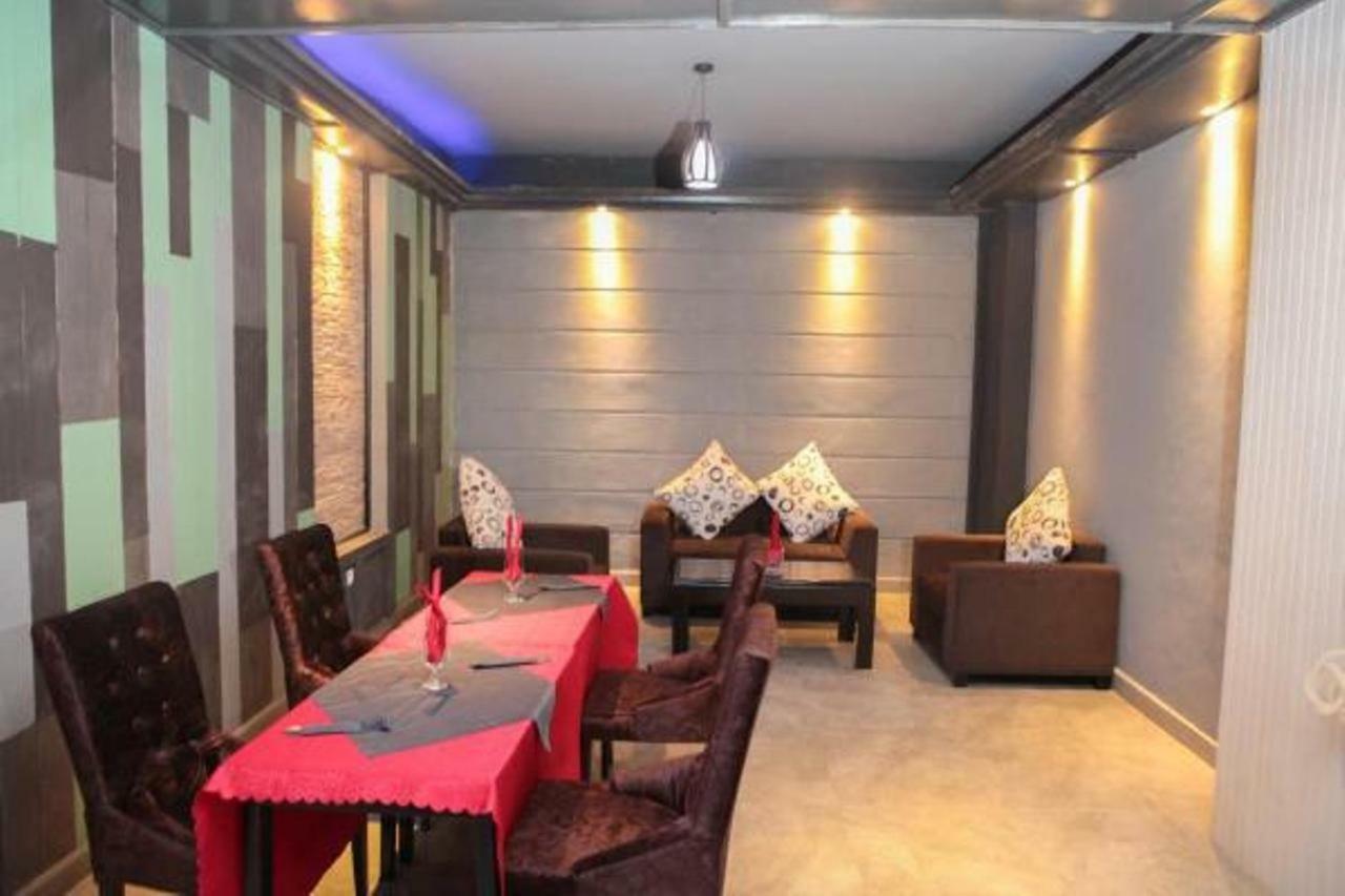 Hotel Kangaroo Bujumbura Ngoại thất bức ảnh